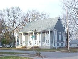 210 E Grimes St in Red Oak, IA - Building Photo