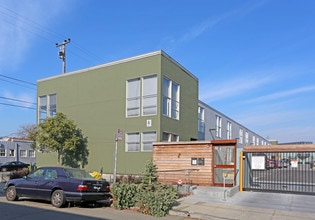 2400-2506 Magnolia St in Oakland, CA - Building Photo - Building Photo