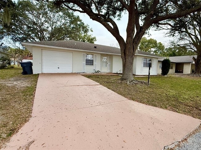 34 Cedar Dr in Davenport, FL - Building Photo - Building Photo