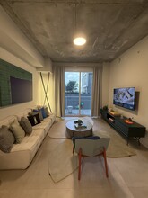 3134 NW 1st Ave, Unit A5 in Miami, FL - Building Photo - Building Photo