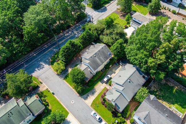 1158 Alexandria Ct NE in Atlanta, GA - Building Photo - Building Photo