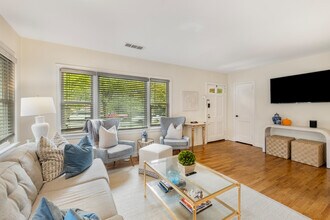 746 Amsterdam Ave NE, Unit Unit 1 in Atlanta, GA - Building Photo - Building Photo