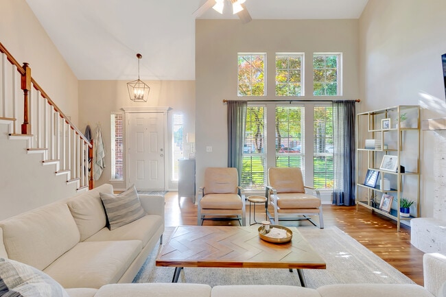 property at 10102 S Evanston Ave