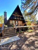 17455 Big Sky Dr in Munds Park, AZ - Building Photo