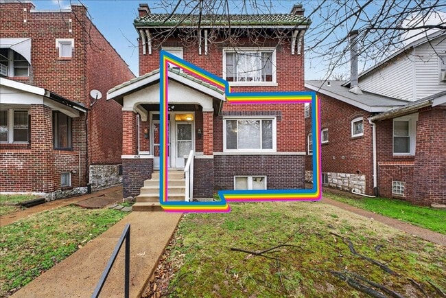 property at 4621 Quincy St