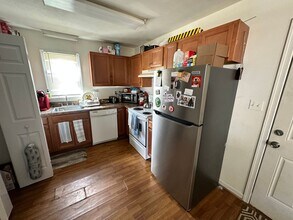 422 Longwood Ave-Unit -Unit B in Farmville, VA - Building Photo - Building Photo