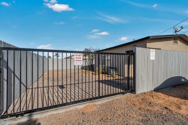 419 W 9th St, Unit C in Casa Grande, AZ - Building Photo - Building Photo