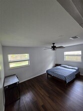 11821 Vera Ave in Tampa, FL - Building Photo - Building Photo