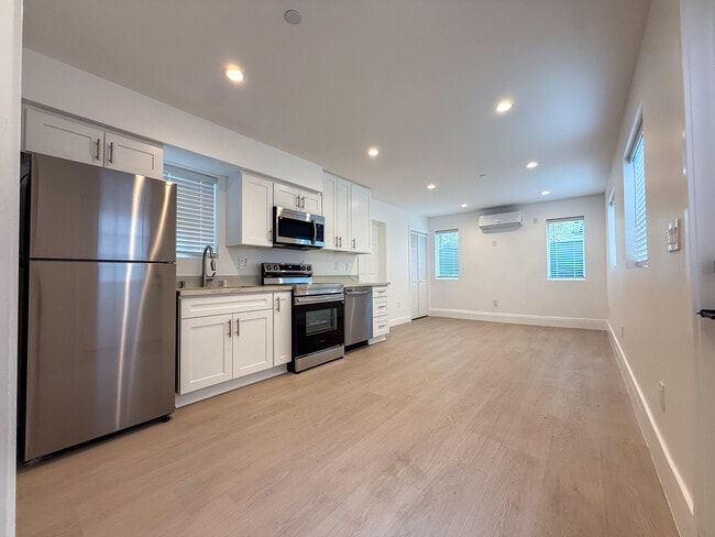 6030 Colfax Ave, Unit 1