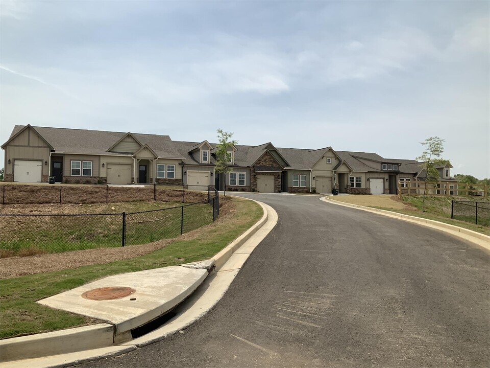 290 Mountain Blvd S in Jasper, GA - Building Photo