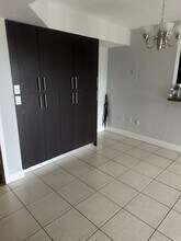 15231 SW 80th St, Unit 606 in Miami, FL - Foto de edificio - Building Photo