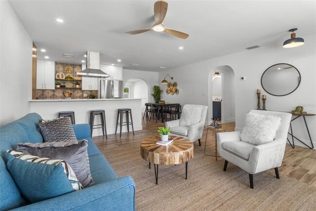 property at 3621 Searobin Dr SE