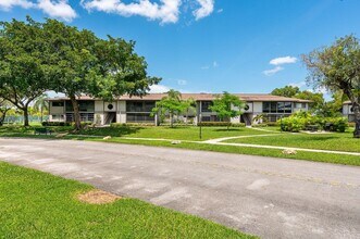 9743 W McNab Rd in Tamarac, FL - Building Photo - Building Photo