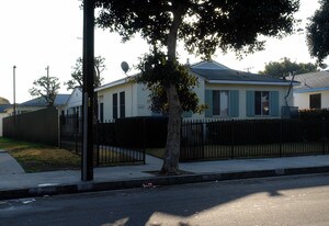 930 S Grevillea Ave in Inglewood, CA - Building Photo