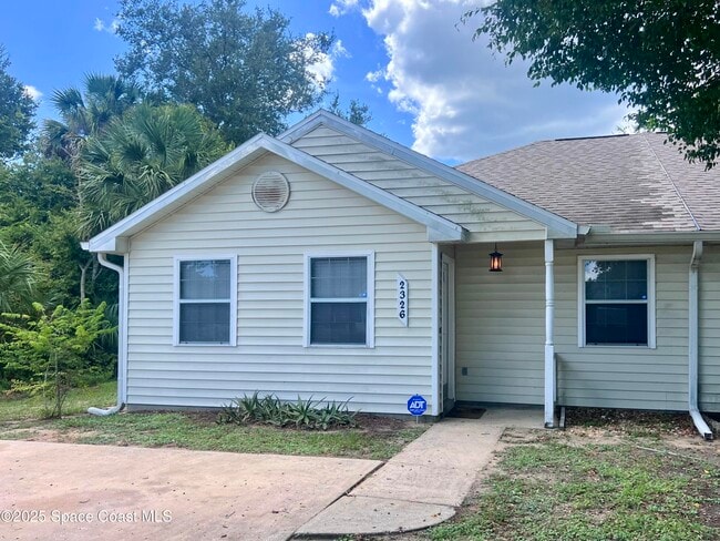 property at 2326 Talmadge Dr