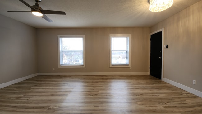 10828 Big Bend Rd in Kirkwood, MO - Building Photo - Building Photo