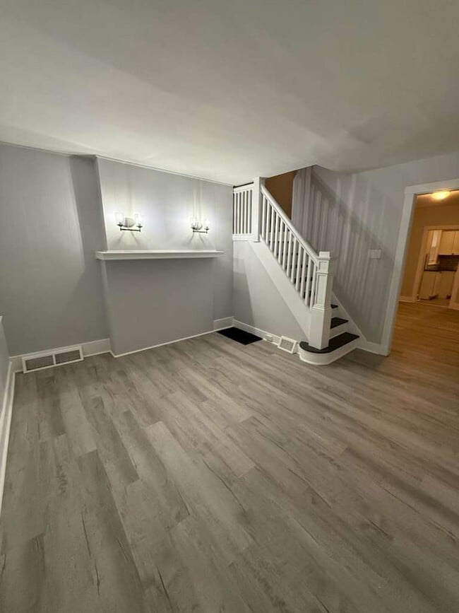 1659 Methyl St, Unit 1659 in Pittsburgh, PA - Foto de edificio - Building Photo