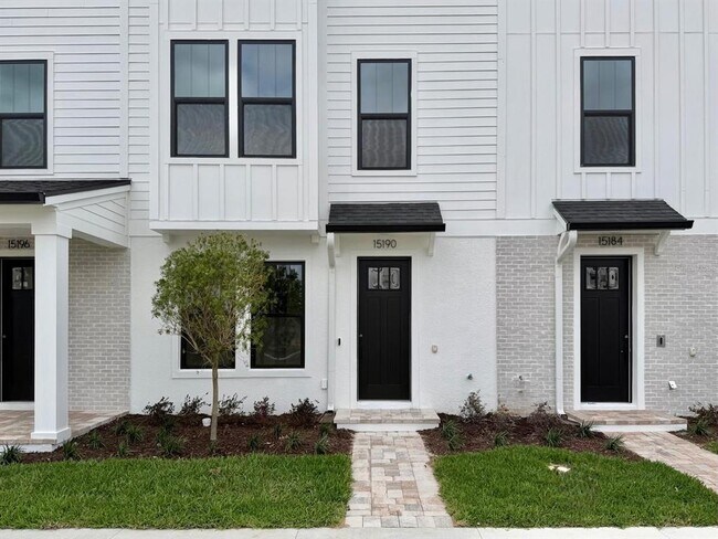 15190 Groveside Rd in Winter Garden, FL - Building Photo - Building Photo
