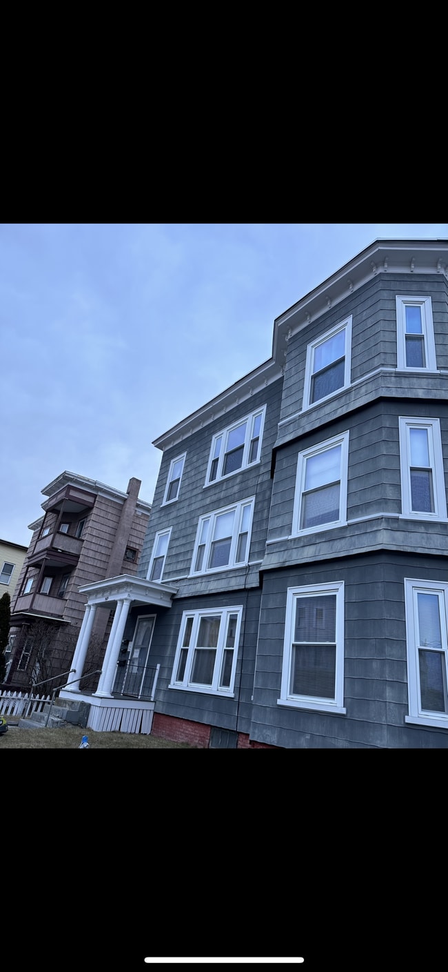 569 Rimmon St, Unit 3