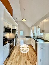 324 Ashmun St, Unit B in New Haven, CT - Building Photo - Building Photo