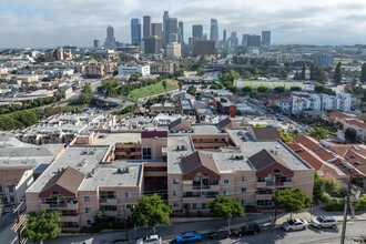 918 W College St in Los Angeles, CA - Foto de edificio - Building Photo