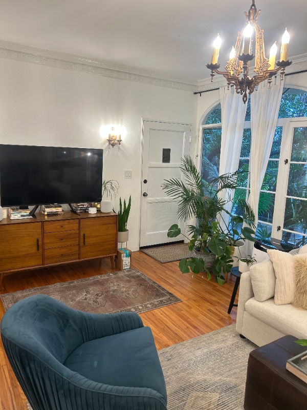 5924 W 2nd St-Unit -1 in Los Angeles, CA - Foto de edificio - Building Photo