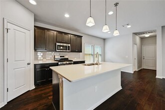 8717 Blaze Dr in Austin, TX - Building Photo - Building Photo