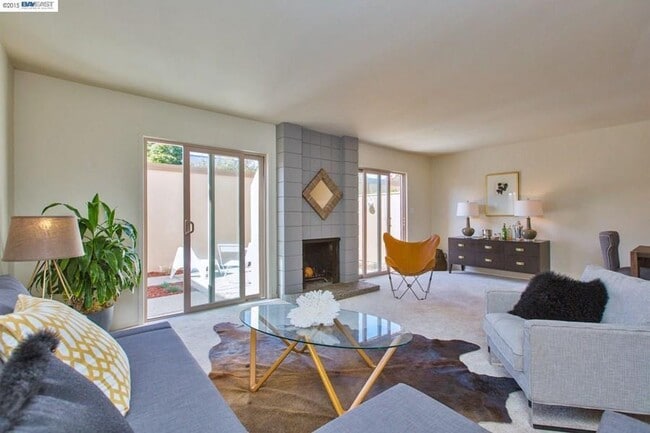 property at 1141 Verdemar Dr
