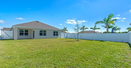 Peace River Landing Rental Homes in Port Charlotte, FL - Building Photo - Building Photo
