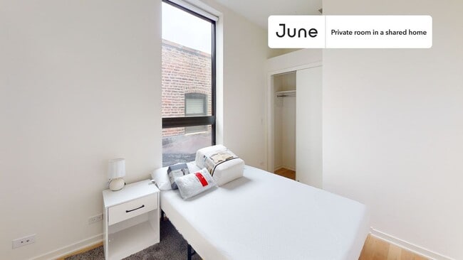 property at 2122 S Hoyne Ave