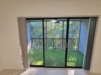 9610 Green Cypress Ln, Unit 15 in Ft. Myers, FL - Foto de edificio - Building Photo