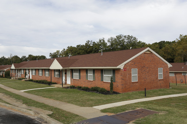 Granard Courts in Gaffney, SC - Building Photo - Building Photo