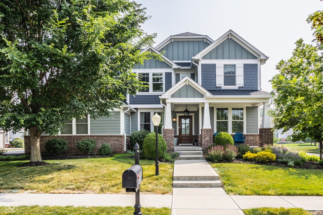 13377 Mercer St in Carmel, IN - Building Photo