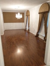 127 Oakwood Dr in Mandeville, LA - Building Photo - Building Photo