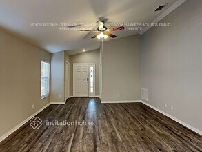 7513 Oxford Garden Cir in Apollo Beach, FL - Building Photo - Building Photo