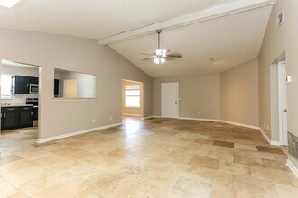 3738 Indian Princess Rd N in Jacksonville, FL - Building Photo - Building Photo