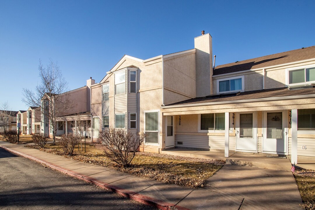 3928 Aspen Leaf Point in Colorado Springs, CO - Building Photo