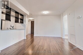 151-2151 Village Green Square in Toronto, ON - Building Photo - Building Photo