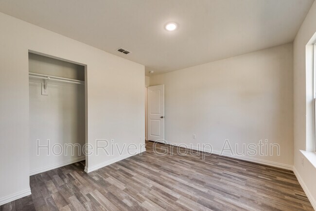 810 S 22nd St photo'