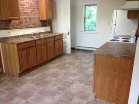 2130 Avon Geneseo Rd in Caledonia, NY - Building Photo