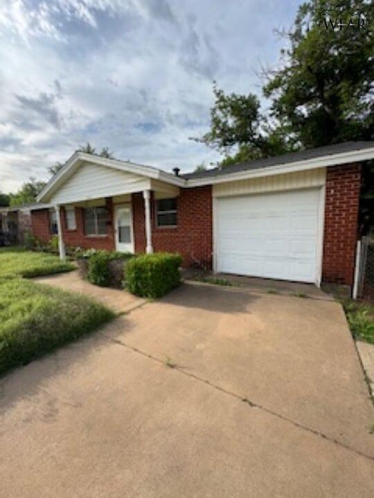 4117 Wrangler Dr in Wichita Falls, TX - Building Photo