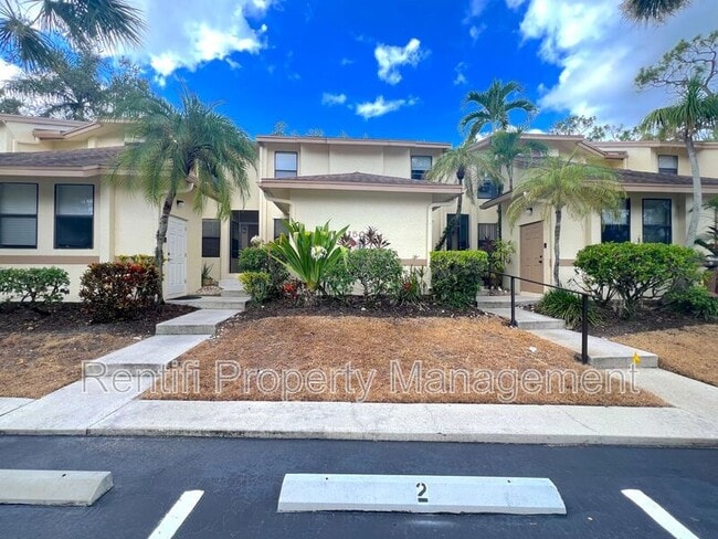 15051 Parkside Dr in Ft. Myers, FL - Building Photo - Building Photo