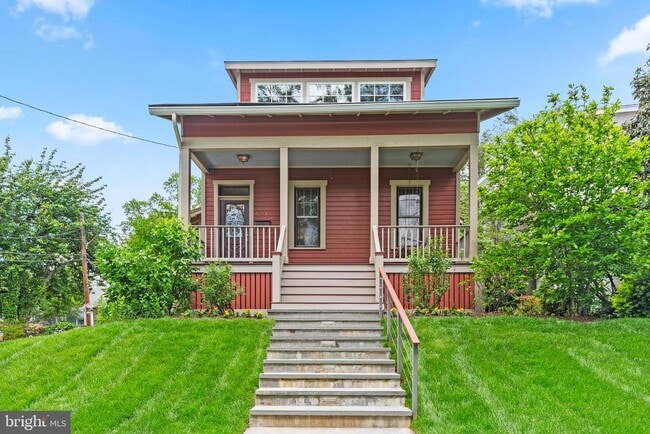 property at 5213 Cathedral Ave NW