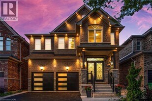 5 Freedom Oaks Trail in Brampton, ON - Building Photo