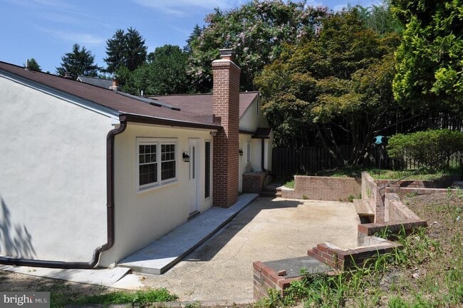 4302 Locust Ln in Bethesda, MD - Building Photo - Building Photo