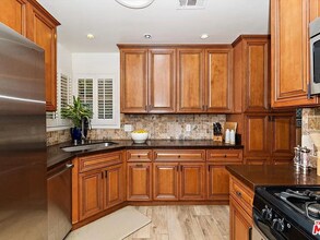 1525 Glenavon Ave in Los Angeles, CA - Building Photo - Building Photo