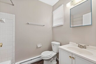 800 Harrisburg Pike, Unit 1-1 E in Columbus, OH - Building Photo - Building Photo