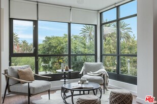 13045 Pacific Promenade in Los Angeles, CA - Building Photo