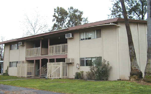 3302 Mensch Ct in Carmichael, CA - Building Photo