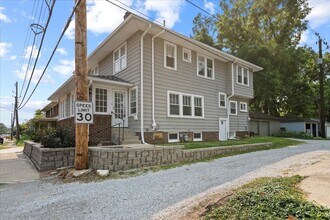 527-527 E 52nd St in Indianapolis, IN - Building Photo - Building Photo